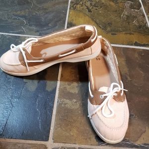 Ladies Pink Boat Shoes 🛥